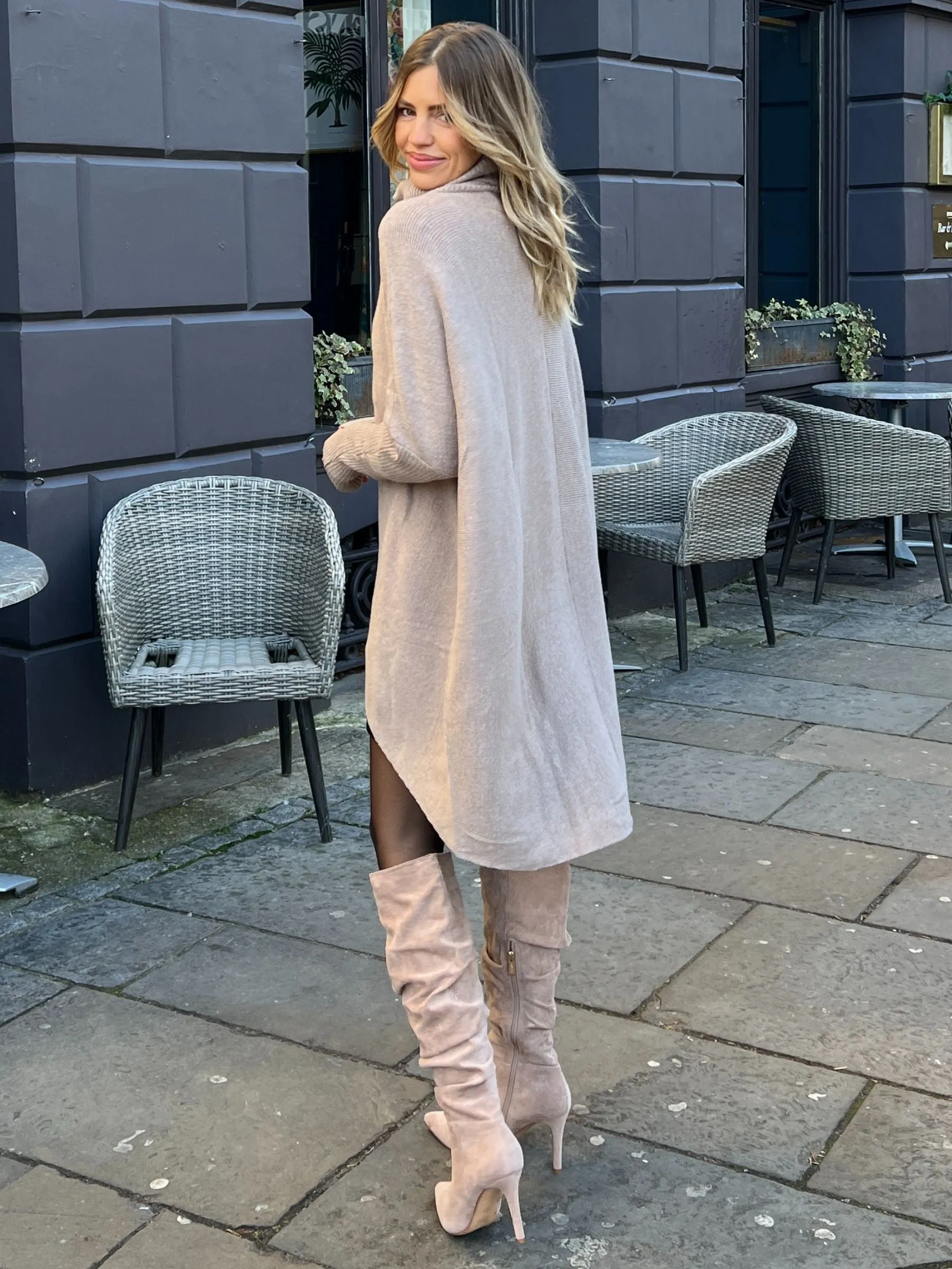 Longer Length Hope Knitted Jumper / Beige