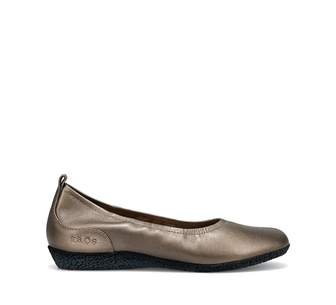 Taos Chit Chat Flat Women's