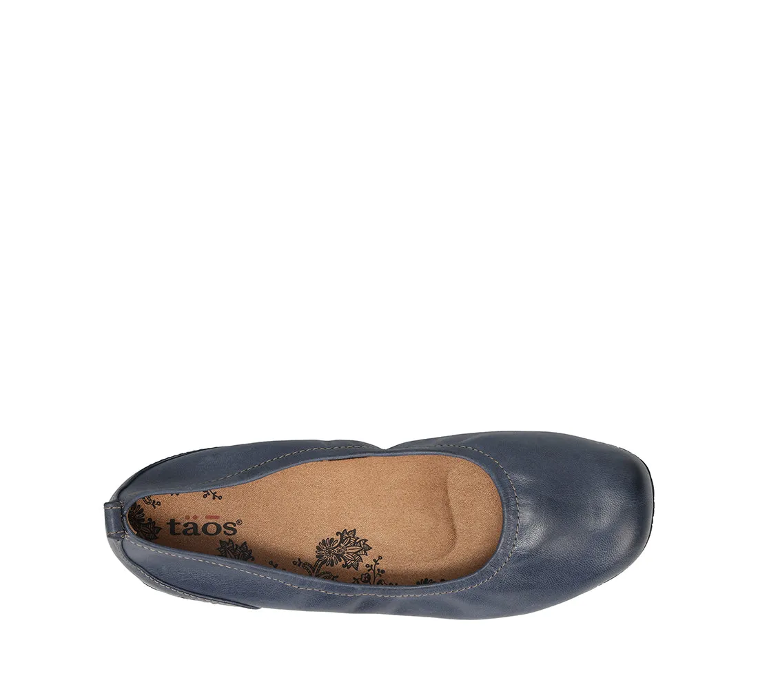 Taos Chit Chat Flat Women's