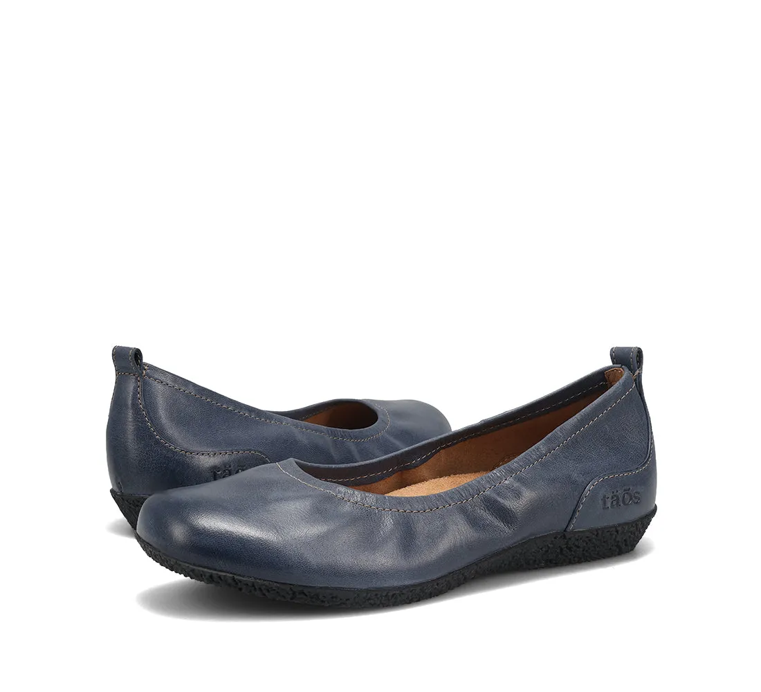 Taos Chit Chat Flat Women's