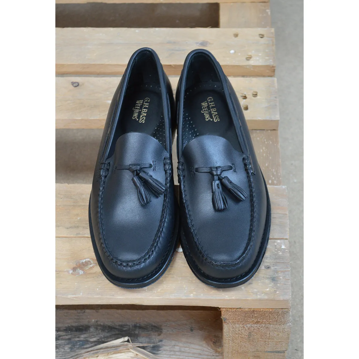 Weejuns Larkin Tassel Loafers Soft Black Leather